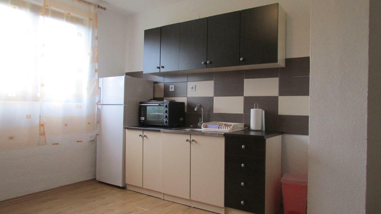 Apartman Franjicic โคเรนนิซา ภายนอก รูปภาพ