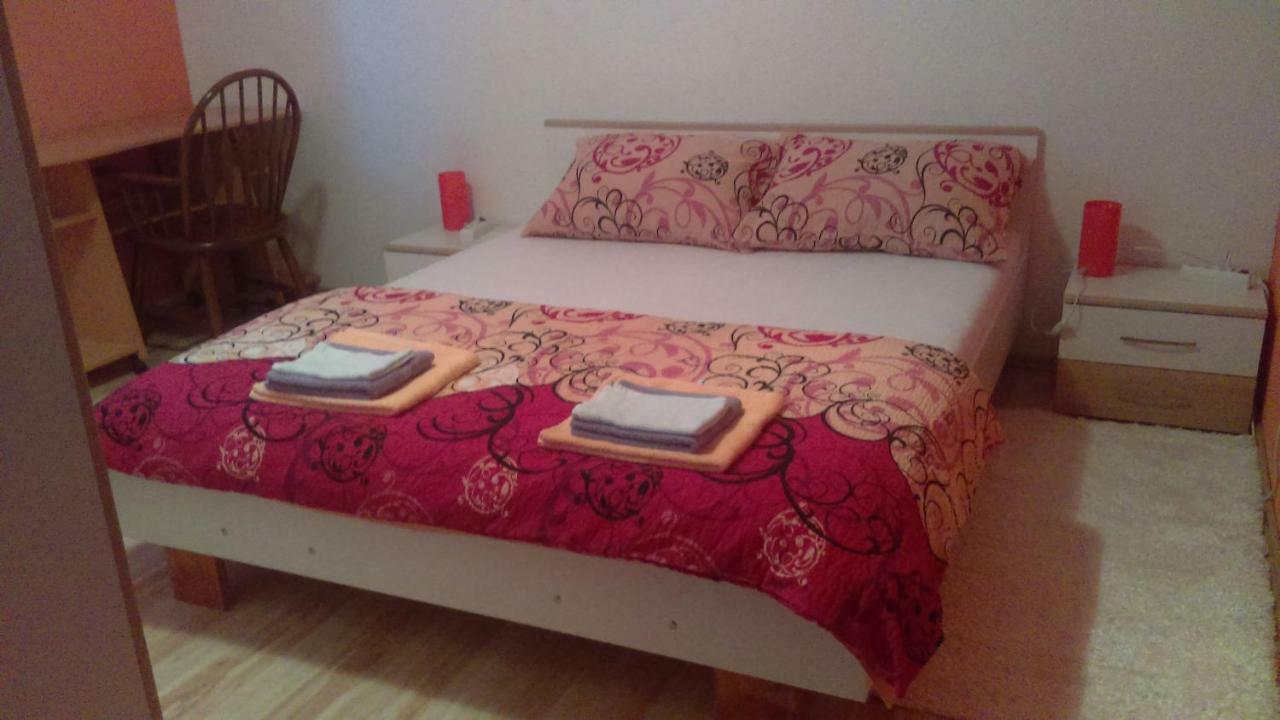 Apartman Franjicic โคเรนนิซา ภายนอก รูปภาพ